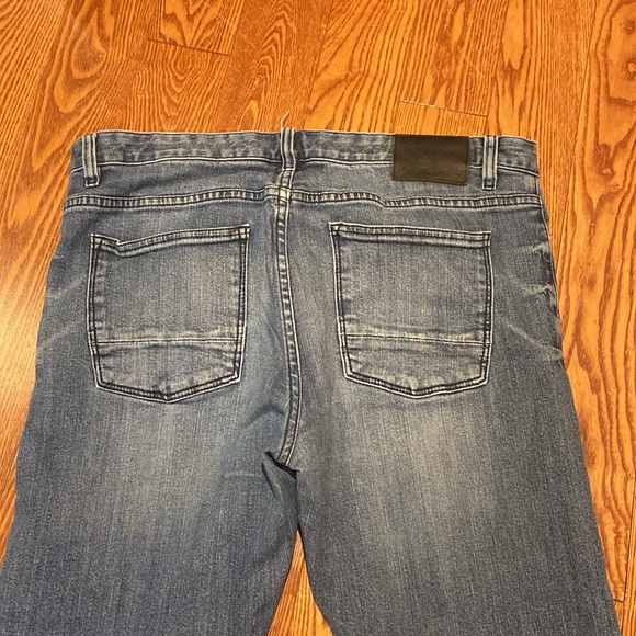 Chip Foster Jeans - Picture 7 of 7